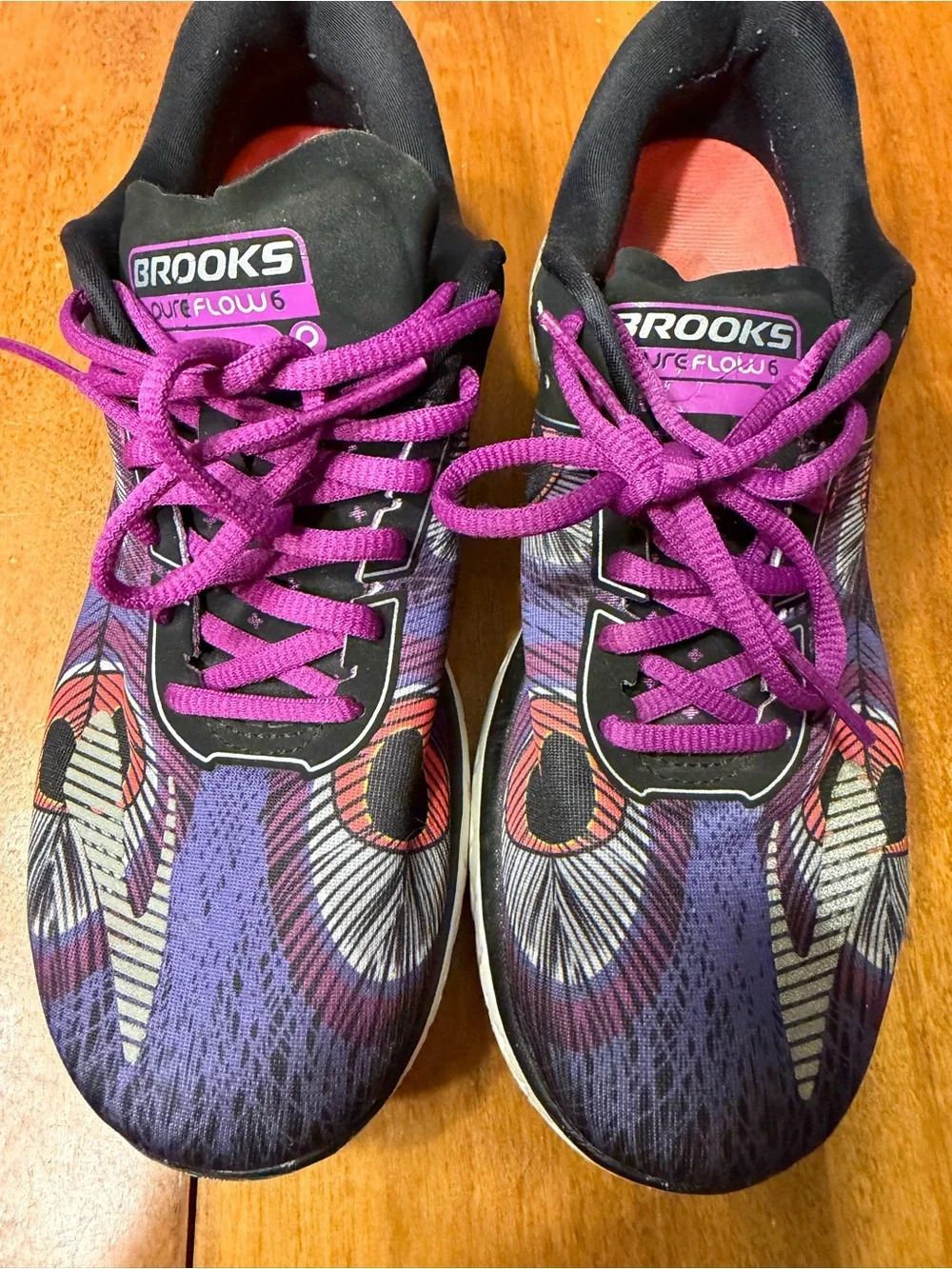 Brooks Flow - Pure Barre Purple Athletic Shoes with Pink Laces. Size 8.5